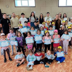 A cativada de Salceda xunto a alcaldesa