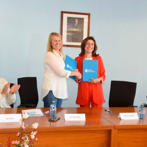 A alcaldesa e a conselleira